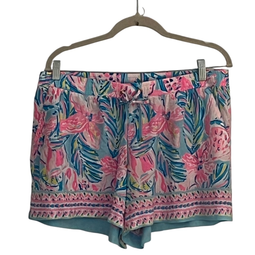 Lilly Pulitzer floral shorts - Size L. Like new.